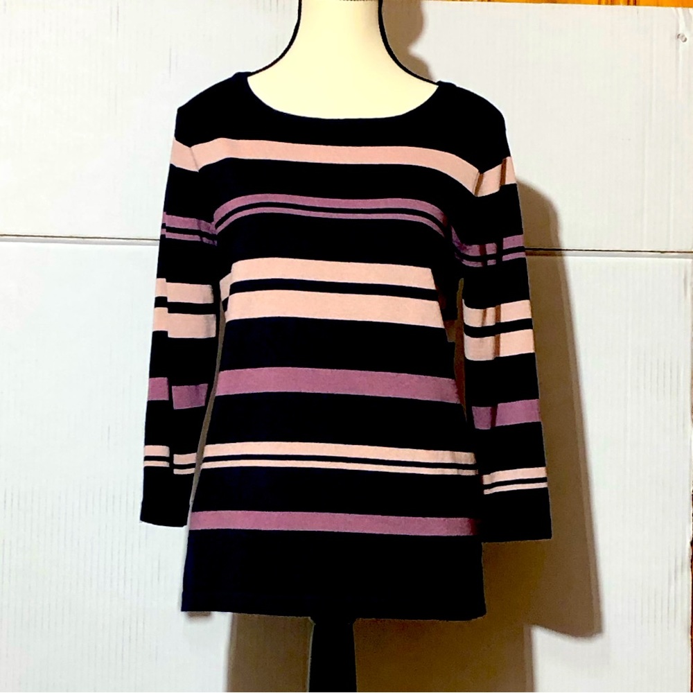 Liz Claiborne size small Women’s Black tan  and purple Stripped Sweater.